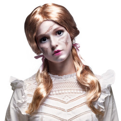 Blond parochňa s copmi, školáčka